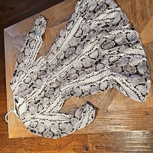 New gorgeous flowy J CREW animal print mini dress! Xs